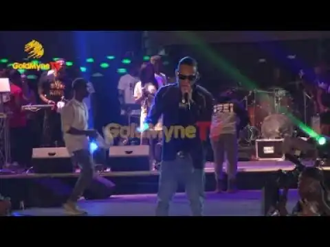 Video: OLAMIDE AND PHYNO'S PERFORMANCE AT #OLIC4